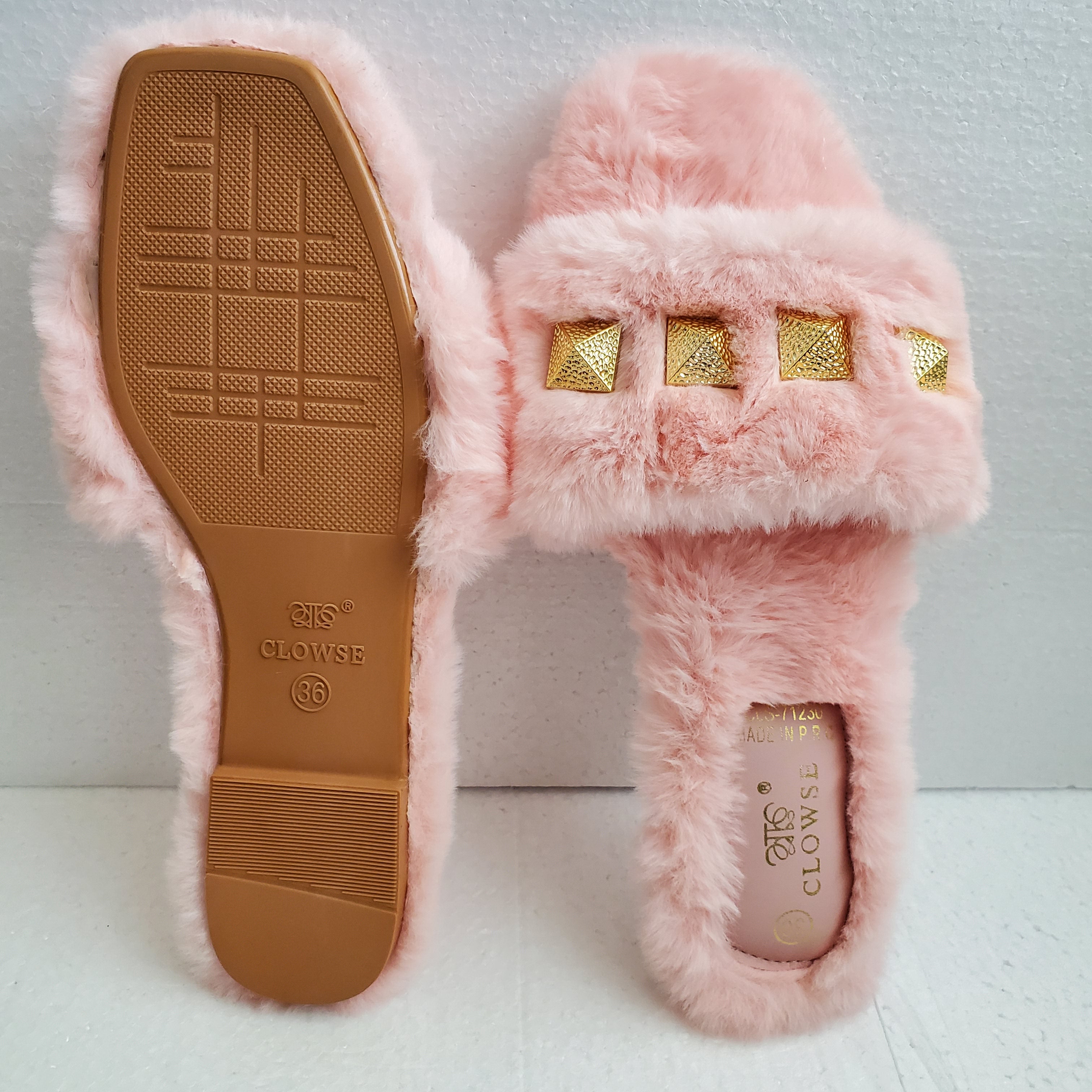 Ladies fure slippers