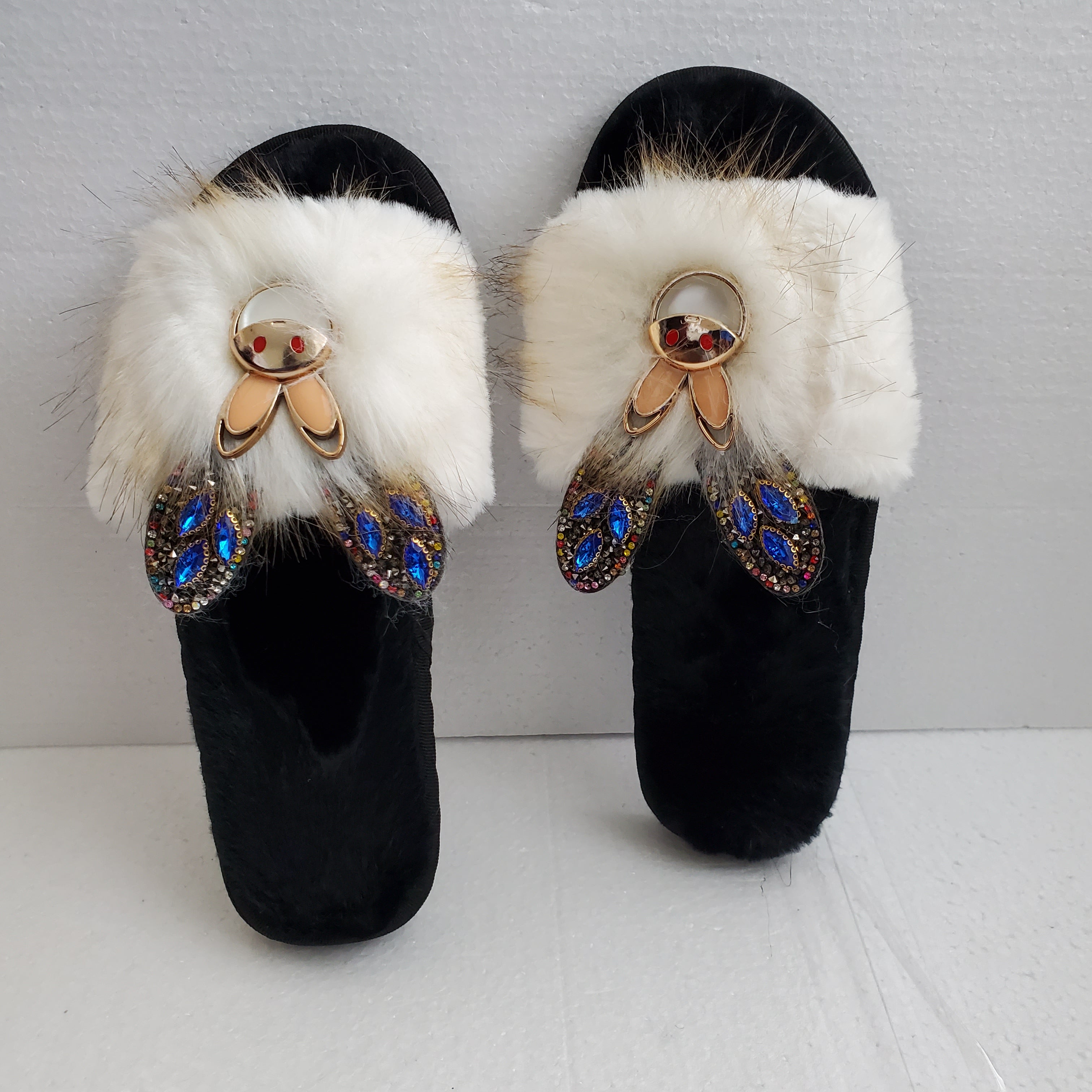 Ladies fure slippers