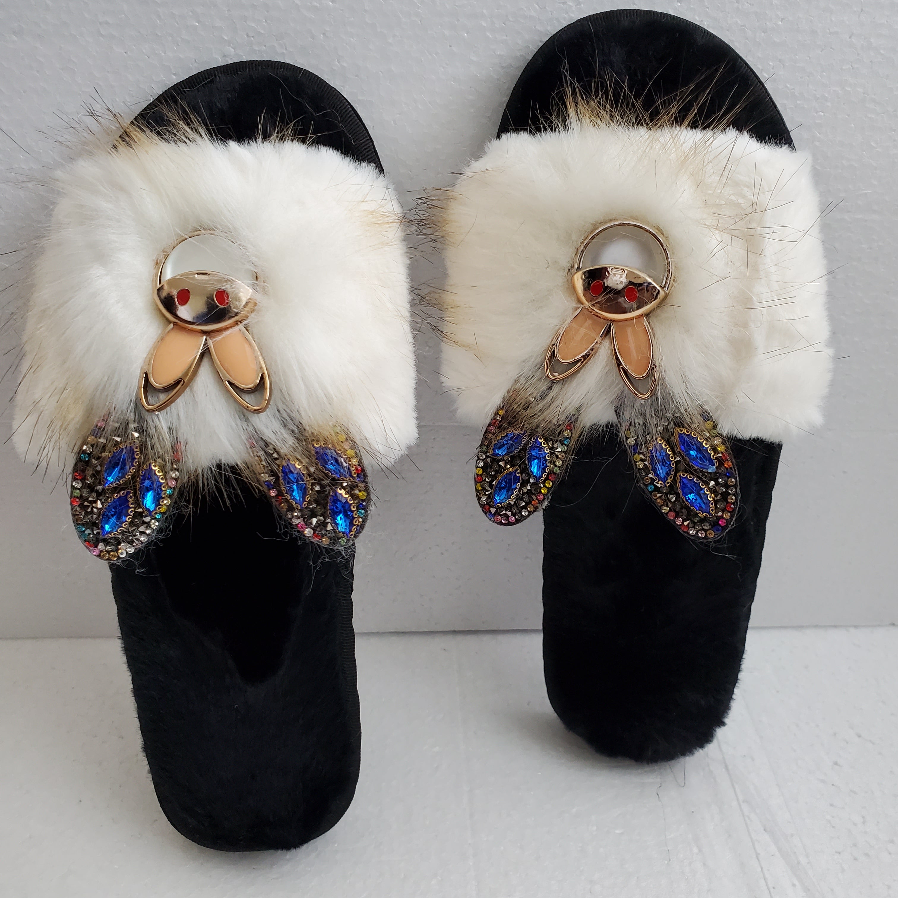 Ladies fure slippers